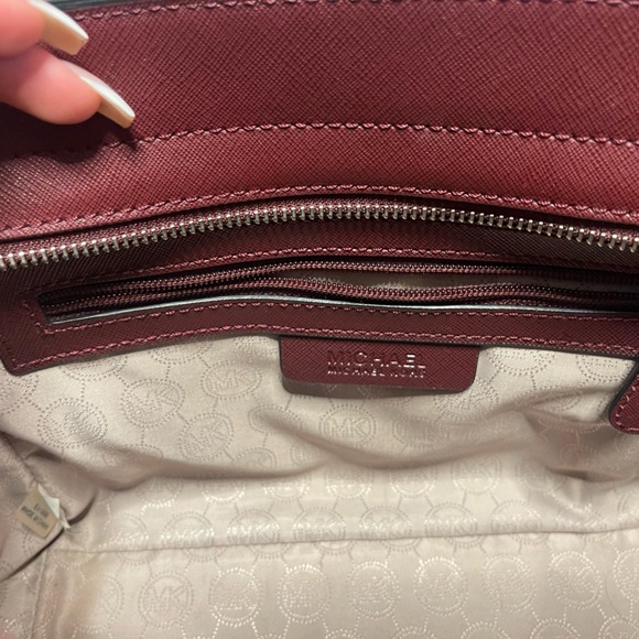 Michael Kors color blocked Selma top handle bag with long crossbody strap - Picture 10 of 14